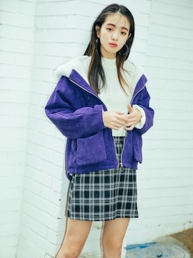 「アイテム（その他アウター、パープル系）」を使った、GRLグレイル_OFFICIALさん（レディース・168cm）の秋コーディネート