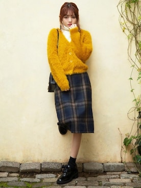 「アイテム（アクセサリー、グリーン系）」を使った、GRLグレイル_OFFICIALさん（レディース・158cm）の冬コーディネート