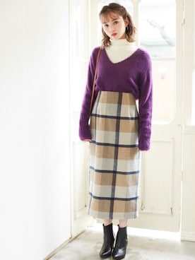 「アイテム（ゴールド系）」を使った、GRLグレイル_OFFICIALさん（レディース・161cm）の冬コーディネート