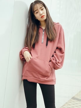 「GRL（グレイル）のアイテム（パーカー）」を使った、GRLグレイル_OFFICIALさん（レディース・168cm）の冬コーディネート