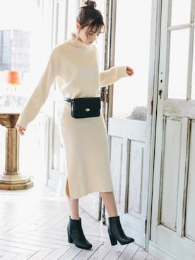 「GRL（グレイル）のアイテム（ピアス（両耳用））」を使った、GRLグレイル_OFFICIALさん（レディース・161cm）の冬コーディネート