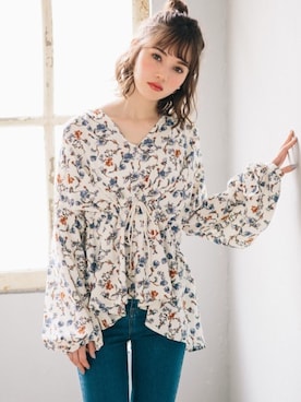 ウエストドロスト花柄チュニックを使った人気ファッションコーディネート Wear