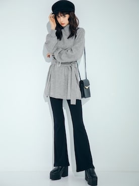 「アイテム（ピアス（両耳用）、グレー系）」を使った、GRLグレイル_OFFICIALさん（レディース・163cm）の秋コーディネート