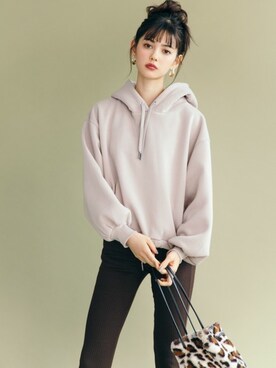 「GRL（グレイル）のアイテム（パーカー）」を使った、GRLグレイル_OFFICIALさん（レディース・163cm）の冬コーディネート