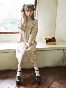 「GRL（グレイル）のアイテム（ピアス（両耳用））」を使った、GRLグレイル_OFFICIALさん（レディース・161cm）の冬コーディネート