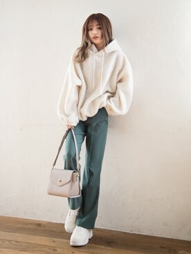 「GRL（グレイル）のアイテム（パーカー）」を使った、GRLグレイル_OFFICIALさん（レディース・158cm）の冬コーディネート