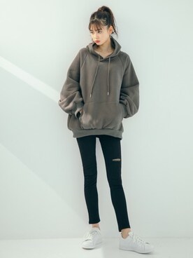 「GRL（グレイル）のアイテム（パーカー）」を使った、GRLグレイル_OFFICIALさん（レディース・163cm）の冬コーディネート