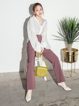 「GRL（グレイル）のアイテム（シャツ/ブラウス）」を使った、GRLグレイル_OFFICIALさん（レディース・158cm）の冬コーディネート