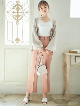 「アイテム（ゴールド系）」を使った、GRLグレイル_OFFICIALさん（レディース・161cm）の春コーディネート