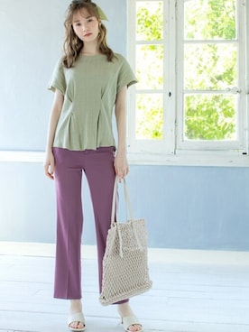 「GRL（グレイル）のセンタープレスフレアパンツ（その他パンツ）」を使った、GRLグレイル_OFFICIALさん（レディース・161cm）の夏コーディネート