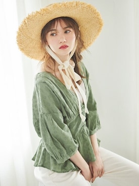 「GRL（グレイル）のアイテム（シャツ/ブラウス）」を使った、GRLグレイル_OFFICIALさん（レディース・161cm）の夏コーディネート