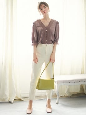 「アイテム（ハンドバッグ、グリーン系）」を使った、GRLグレイル_OFFICIALさん（レディース・161cm）の秋コーディネート