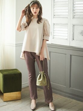 「GRL（グレイル）のアイテム（シャツ/ブラウス）」を使った、GRLグレイル_OFFICIALさん（レディース・161cm）の秋コーディネート