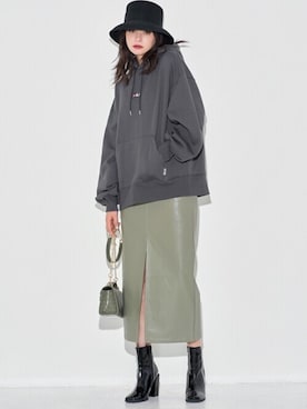 「グレイル」｜「アイテム（ブーツ）」を使った、GRLグレイル_OFFICIALさん（レディース・168cm）の冬コーディネート