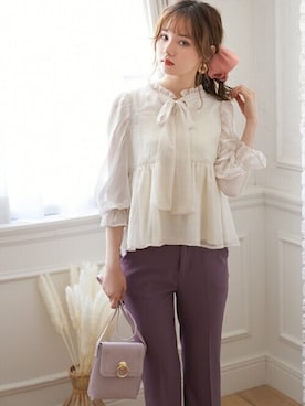 「GRL（グレイル）のセンタープレスフレアパンツ（その他パンツ）」を使った、GRLグレイル_OFFICIALさん（レディース・161cm）の春コーディネート