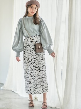 「GRL（グレイル）のアイテム（シャツ/ブラウス）」を使った、GRLグレイル_OFFICIALさん（レディース・157cm）の春コーディネート