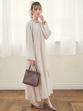 「GRL（グレイル）のアイテム（ピアス（両耳用））」を使った、GRLグレイル_OFFICIALさん（レディース・161cm）の春コーディネート