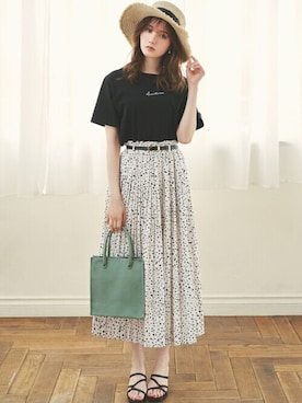 「GRL（グレイル）のアイテム（Tシャツ/カットソー）」を使った、GRLグレイル_OFFICIALさん（レディース・161cm）の春コーディネート