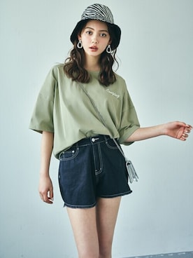 「GRL（グレイル）のアイテム（Tシャツ/カットソー）」を使った、GRLグレイル_OFFICIALさん（レディース・163cm）の春コーディネート