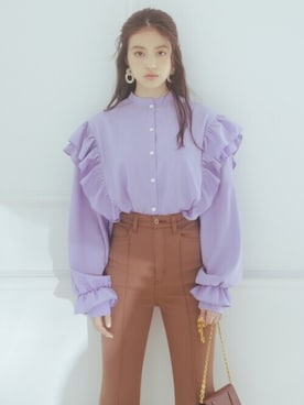「GRL（グレイル）のアイテム（アクセサリー）」を使った、GRLグレイル_OFFICIALさん（レディース・157cm）の春コーディネート