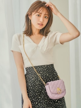 「GRL（グレイル）のアイテム（Tシャツ/カットソー）」を使った、GRLグレイル_OFFICIALさん（レディース・157cm）の夏コーディネート