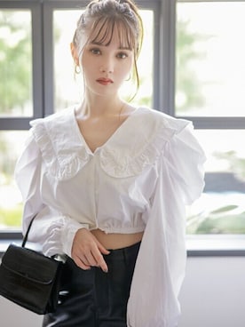 「GRL（グレイル）のレザーテーパードパンツ（その他パンツ、ブラック系）」を使った、GRLグレイル_OFFICIALさん（レディース・160cm）の秋コーディネート