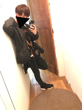 「STUDIOUS（ステュディオス）のアイテム（ウォレットチェーン）」を使った、こくんさん（メンズ・170cm）の春コーディネート