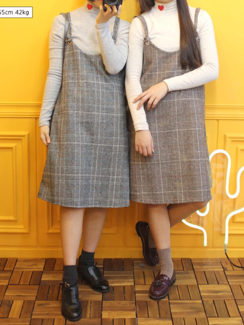 「ワンピース、カジュアル、プチプラ、冬、おそろいコーデ、 シンプル、ラクチンコーデ、韓国ファッション、オールドミッキー、oldmickey」｜「OLDMICKEY のクラシックウールミディアムキャミソールワンピース(P000BJAZ)（Tシャツ/カットソー、その他）」を使った、oldmickey_jpさん（レディース・162cm）の冬コーディネートの1枚目の写真