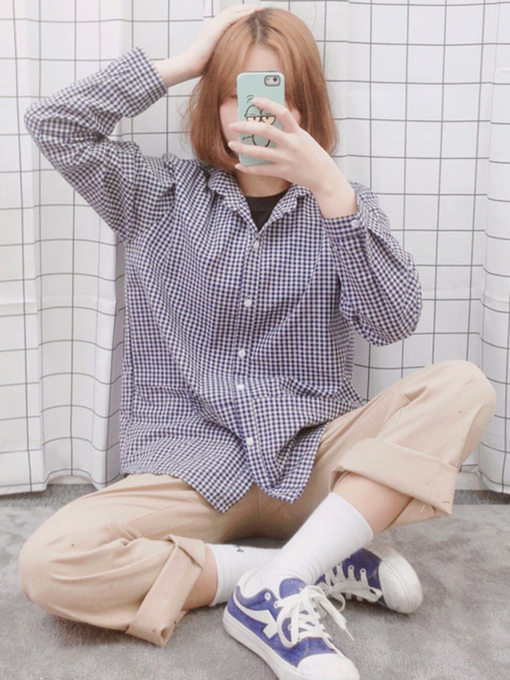 「シャツ、プチプラ、パンツスタイル、春コーデ、シャツスタイル、ラクチンコーデ、韓国ファッション、オールドミッキー、oldmickey」｜「OLDMICKEY のラウンドカラーボタンダウンチェックシャツ(P000BKEE)（シャツ/ブラウス、ブルー系）」を使った、oldmickey_jpさん（レディース・160cm）の春コーディネートの1枚目の写真