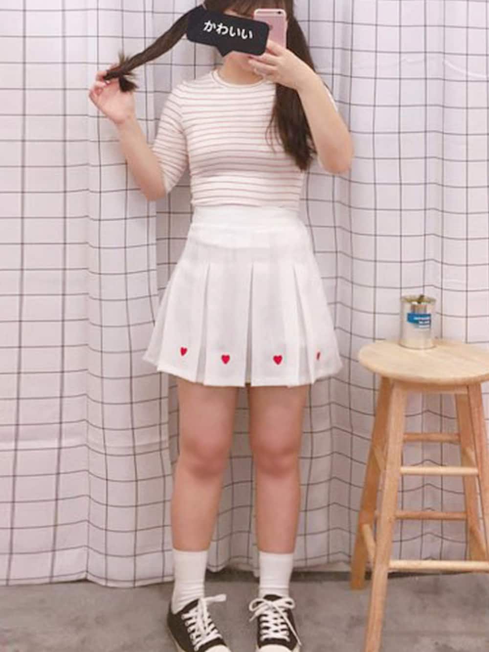 「カジュアル、ボーダー、シンプル、Tシャツ、プチプラ、春コーデ、ラクチンコーデ、韓国ファッション、オールドミッキー、oldmickey」｜「OLDMICKEY のラウンドネックボーダースリムフィット半袖トップス(P000BKLV)（Tシャツ/カットソー、レッド系）」を使った、oldmickey_jpさん（レディース・150cm）の春コーディネートの1枚目の写真