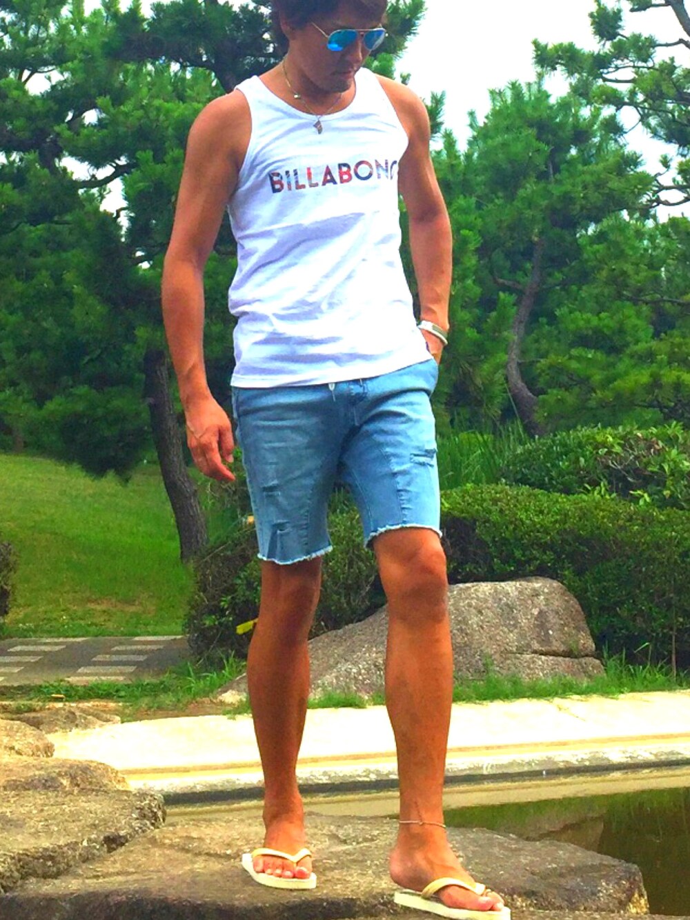 「ray ban、BILLABONG、wtw、ZANEROBE、Ron Herman、ロンハーマン、サーフ、SURF、カリフォルニア、タンクトップ」｜「Ray-BanのRay-Ban aviator sunglasses（サングラス、ブルー系）」を使った、MA-KUNさん（メンズ・184cm）の夏コーディネートの1枚目の写真