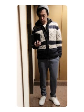 「Abercrombie&Fitch（アバークロンビーアンドフィッチ）のアイテム（カーディガン/ボレロ）」を使った、cullinanさん（メンズ・174cm）の冬コーディネート