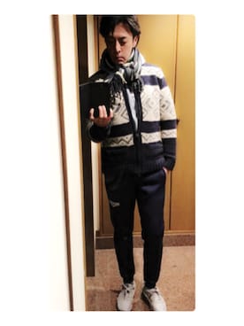 「Abercrombie&Fitch（アバークロンビーアンドフィッチ）のアイテム（カーディガン/ボレロ）」を使った、cullinanさん（メンズ・174cm）の冬コーディネート
