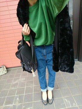 「EMODA（エモダ）のアイテム（ストール/ショール）」を使った、うまさんさん（レディース・155cm）の冬コーディネート