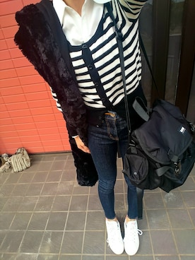 「EMODA（エモダ）のアイテム（ストール/ショール）」を使った、うまさんさん（レディース・155cm）の冬コーディネート