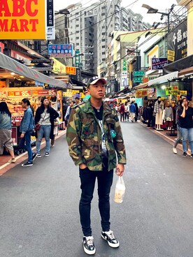 「PULL&BEAR（プルアンドベア）のアイテム（デニムパンツ）」を使った、阿倫さん（メンズ・175cm）の冬コーディネート