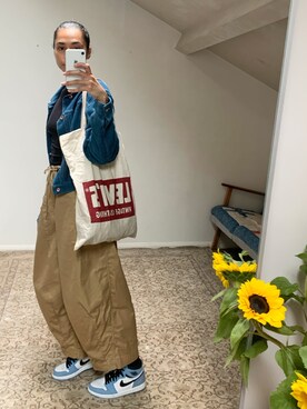 Jackie Pettittさんのコーディネート