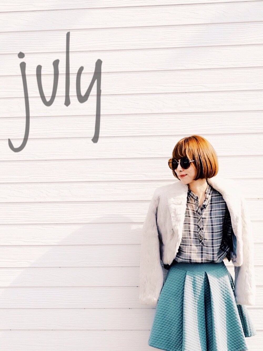 「春コーデ、ラビットファー、チェックシャツ、ミニスカート、ミントグリーン、ハイウエスト」｜「Rope' julyのRope'july ラビットファーアウター（その他アウター、ホワイト系）」を使った、Rope' julyさん（レディース・155cm）の春コーディネートの1枚目の写真
