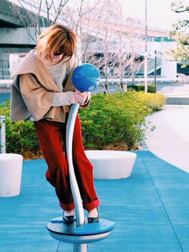 「コーデュロイパンツ」｜「アイテム（ポンチョ）」を使った、Rope' julyさん（レディース・155cm）の春コーディネート