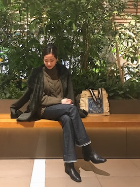 「URBAN RESEARCH（アーバンリサーチ）のアイテム（ムートンコート）」を使った、海弘さん（レディース・156cm）の冬コーディネート