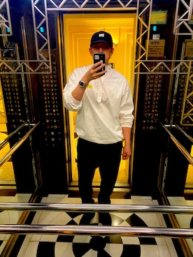 「休闲」｜「アイテム（アナログ腕時計）」を使った、Sakai.Zさん（メンズ・184cm）の春コーディネート