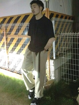 「Tomo & Co（トモアンドシーオー）の【Tomo&Co×Name./トモアンドシーオー×ネーム】 チャンキーサンダル（サンダル、ブラック系）」を使った、OGURA RYO さん（メンズ・174cm）の夏コーディネート