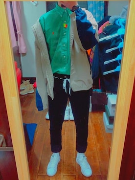 「VERSACE（ヴェルサーチ）のアイテム（腕時計）」を使った、akpさん（メンズ・169cm）の冬コーディネート