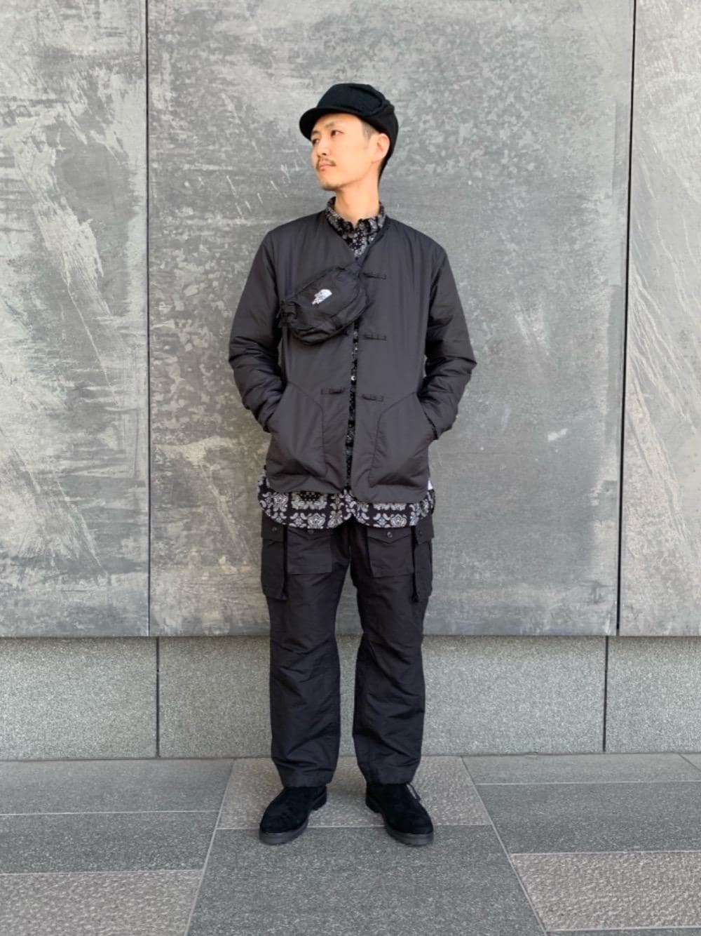 「THE NORTH FACEの＜THE NORTH FACE（ザノースフェイス）＞ FLYWEIGHT HIP POUCH/フライウェイトヒップポーチ（ショルダーバッグ、ブラック系）」を使った、Ryunosuke Nakayamaさん（メンズ・179cm）の秋コーディネートの1枚目の写真