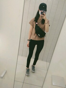 「THE NORTH FACE（ザノースフェイス）のアイテム（ショルダーバッグ、ブラック系）」を使った、tさん（レディース・175cm）の夏コーディネート