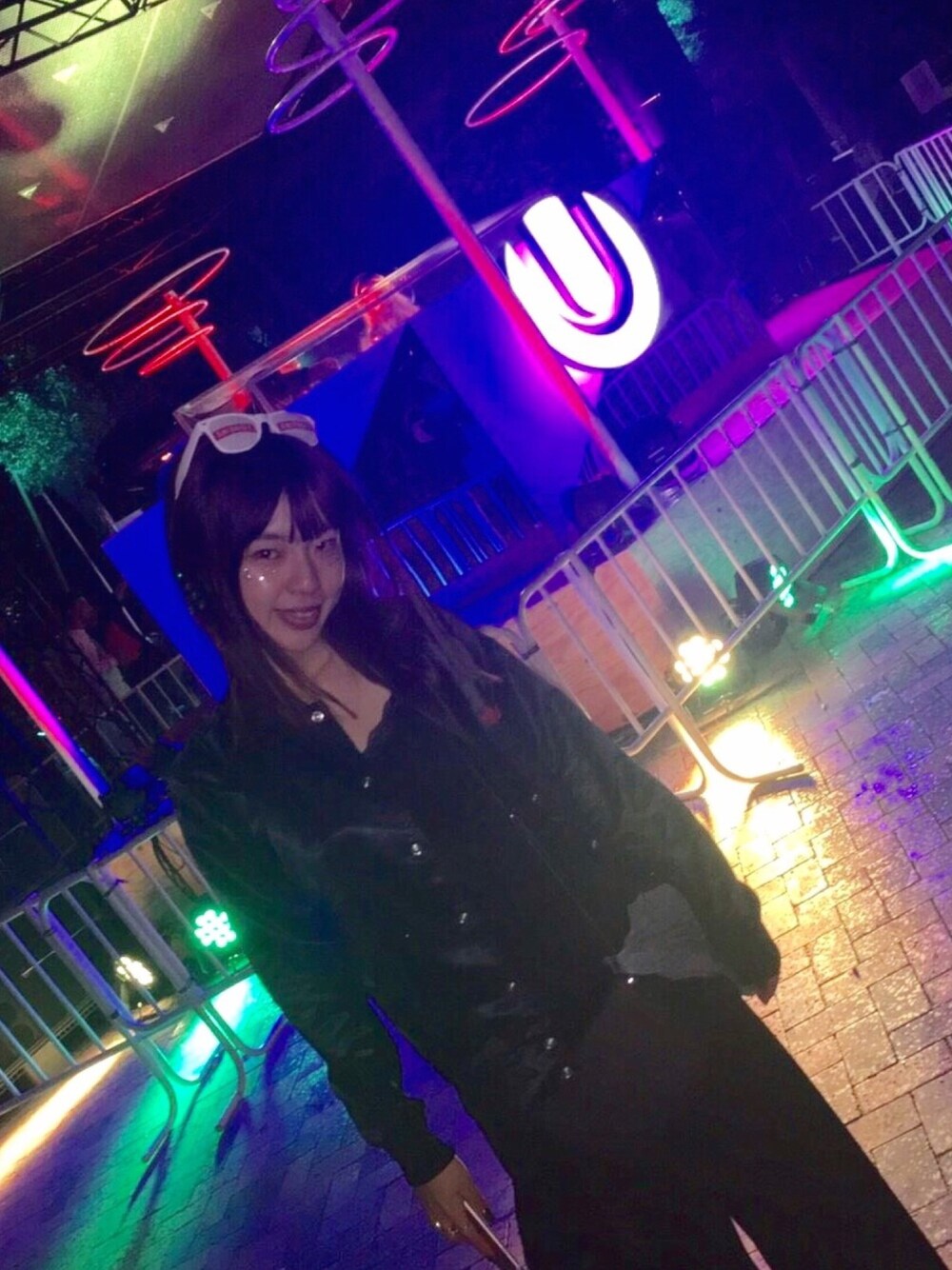 「カジュアル、ウルトラジャパン、ootd、スニーカーコーデ、l4l、おしゃれさんと繋がりたい」｜「adidas Originalsのアイテム（MA-1、ブラック系）」を使った、rioさん（レディース・165cm）の冬コーディネートの1枚目の写真
