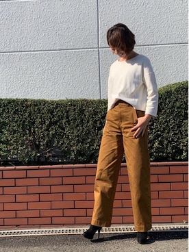 「UNIQLO（ユニクロ）のアイテム（チノパンツ、ブラウン系）」を使った、mai.さん（レディース・166cm）の冬コーディネート