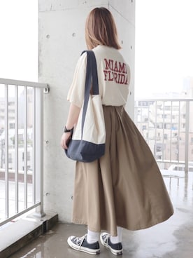 「バックロゴ」｜「アイテム（腕時計）」を使った、ちぃーさん（レディース・160cm）の夏コーディネート