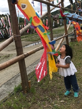 「こどもの日」｜「アイテム（デニムパンツ）」を使った、tokoさん（キッズ・120cm）の春コーディネート