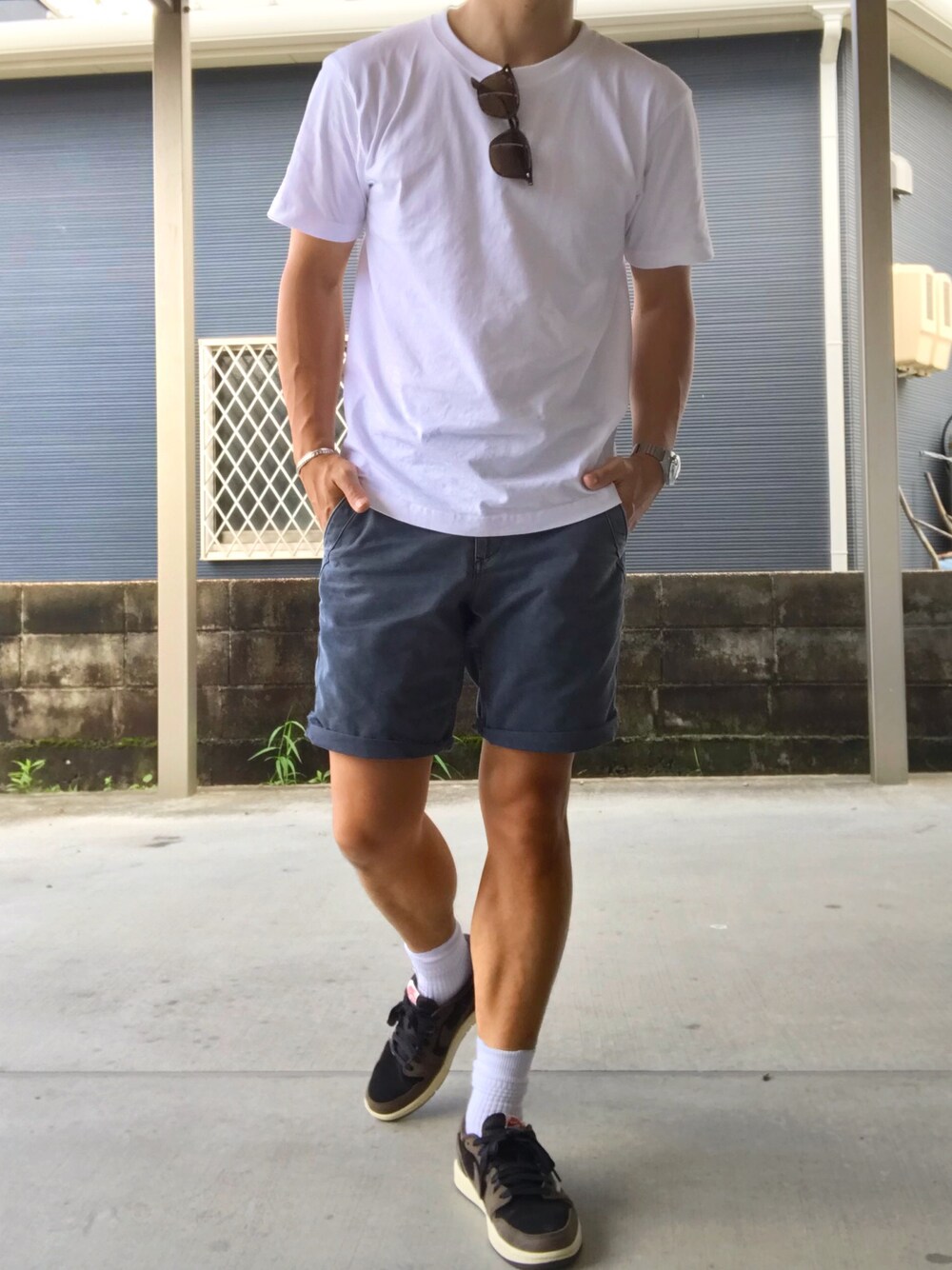 「HANESのアイテム（Tシャツ/カットソー、ホワイト系）」を使った、YUSUKE_PITTさん（メンズ・173cm）の夏コーディネートの1枚目の写真